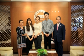 현재 재학 중인 기부자 3명(김지은, 김승란, 정윤형)이 발전기금을 기부했습니다.