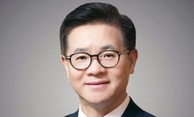 Portrait of President Ki-jeong Lee